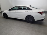 Used 2022 Hyundai Elantra SEL w/ Convenience Package image 3
