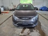 Used 2019 Chrysler Pacifica Touring-L image 2