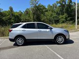 Used 2022 Chevrolet Equinox LT image 2