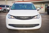 Used 2022 Chrysler Voyager LX image 3