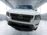 Used 2023 Nissan Frontier SV image 3