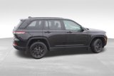 Certified 2024 Jeep Grand Cherokee Altitude image 5