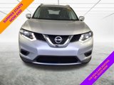 Used 2016 Nissan Rogue SV image 3