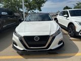 Used 2021 Nissan Altima 2.5 SR image 2