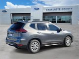 Used 2018 Nissan Rogue SV image 4