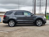 Used 2017 Ford Explorer XLT w/ Equipment Group 202A image 4
