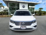 Used 2022 Volkswagen Passat 2.0T SE image 2