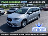 Used 2023 Chrysler Pacifica Touring-L image 4