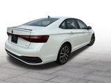 Used 2025 Volkswagen Jetta SE w/ Sunroof Package image 5
