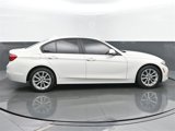 Used 2017 BMW 320i xDrive Sedan image 6
