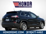 Used 2021 Jeep Cherokee Latitude Plus image 3