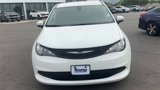 Used 2022 Chrysler Voyager LX image 2
