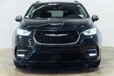 Used 2023 Chrysler Pacifica Limited image 6