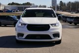 New 2024 Chrysler Pacifica Select w/ Uconnect Theater Family Group image 2
