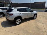 Used 2024 Jeep Compass Latitude image 3