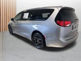 Used 2019 Chrysler Pacifica Touring Plus w/ S Appearance Package image 4