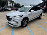 Used 2023 Buick Enclave Essence image 4
