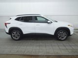 Used 2024 Chevrolet Trax LT w/ Sunroof Package image 2