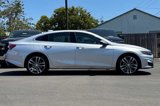 Used 2022 Chevrolet Malibu LT image 3