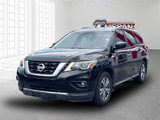 Used 2018 Nissan Pathfinder SV image 3
