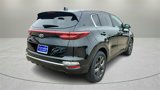 Used 2022 Kia Sportage LX w/ LX FWD Value Edition Package image 3