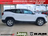 Used 2024 GMC Terrain SLE image 2