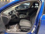 Used 2018 Ford Fusion SE w/ Fusion SE Technology Package image 4