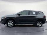 Used 2022 Jeep Compass Sport image 2