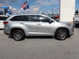 Used 2017 Toyota Highlander XLE image 3