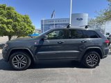 Used 2018 Jeep Grand Cherokee Trailhawk w/ Trailhawk Luxury Group image 2