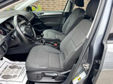 Used 2017 Volkswagen Golf S image 5