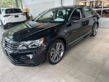 Used 2017 Volkswagen Passat 1.8T R-Line image 3