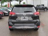 Used 2017 Nissan Rogue SV w/ SV Premium Package image 4