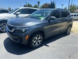 Used 2021 Kia Seltos EX image 3