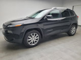 Used 2018 Jeep Cherokee Limited image 2