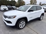 New 2025 Jeep Compass Latitude image 2