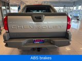 Used 2002 Chevrolet Avalanche 4x4 w/ Off-Road Suspension Pkg image 4