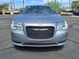 Used 2018 Chrysler 300 Limited image 2