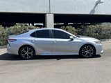 Used 2018 Toyota Camry SE image 3
