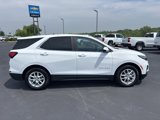 Used 2023 Chevrolet Equinox LT image 2