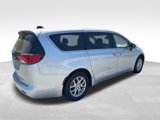 Used 2023 Chrysler Voyager LX image 4