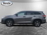 Used 2018 Toyota Highlander LE image 2