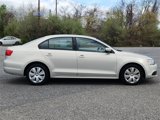 Used 2011 Volkswagen Jetta SE image 4
