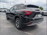 New 2025 Chevrolet Trax LT w/ LT Convenience Package image 4