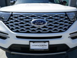 Certified 2024 Ford Explorer Platinum w/ Technology Package image 3