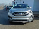 Used 2022 Ford Edge Titanium image 3