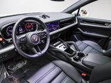 Certified 2025 Porsche Cayenne Coupe image 4
