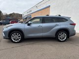 Used 2022 Toyota Highlander Limited image 2