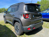Used 2016 Jeep Renegade Trailhawk image 2