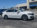 Used 2024 Volkswagen Jetta SE image 2